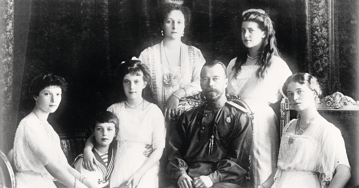 Странные смерти  крестников Николая II:  «проклятие Романовых» коснулось и их?