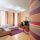 Стены в три краски: Модный тренд, который подойдет для любой комнаты 