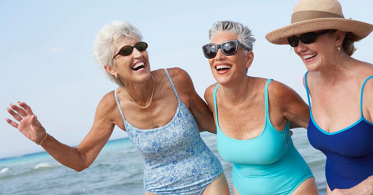 Идеальные купальники для полных женщин старше 50 лет