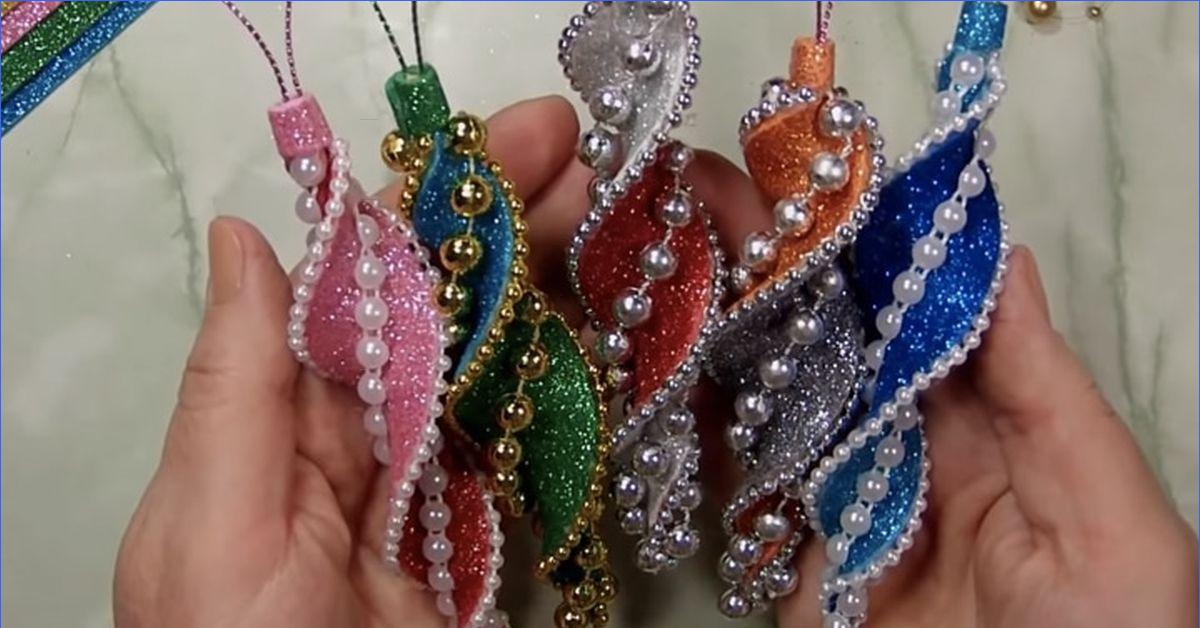 Новогодние игрушки из фоамирана