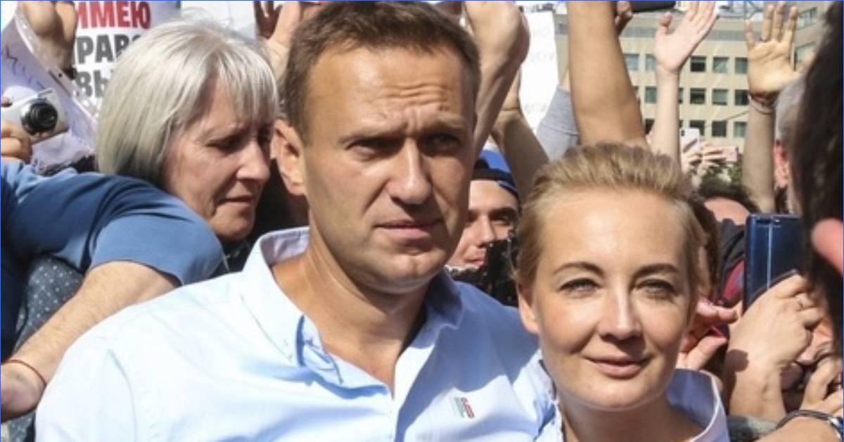 Где сейчас жена и дети навального
