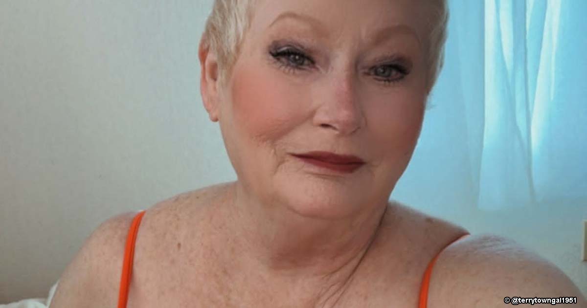 72-летняя порномодель рассказала о своих заработках