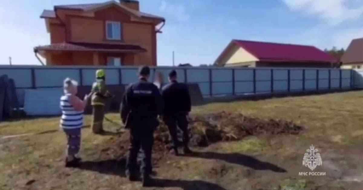 Женщин, дравшихся с пожарными из-за тушения дачного костра под Минусинском, оштрафовали на 10 тысяч