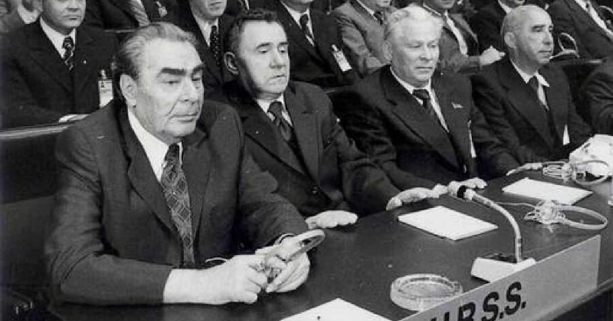 1975 год. Леонид Брежнев, Андрей Громыко и Константин Черненко на Совещании в Хельсинки
