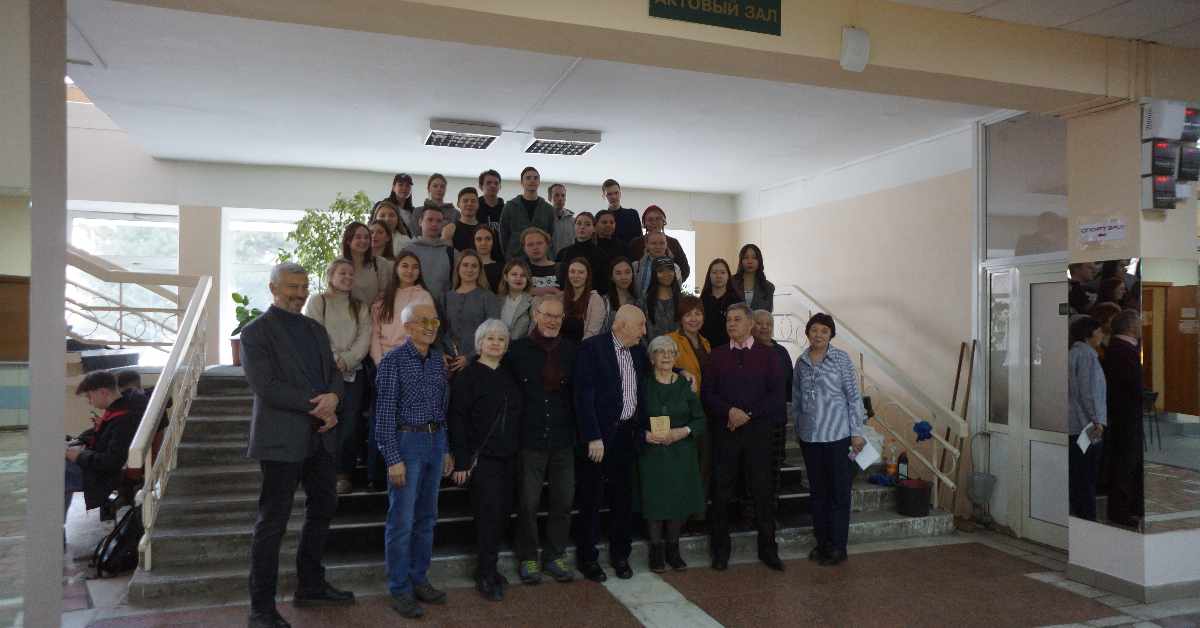 Фотовыставка газеты «Советская молодёжь» Фотовыставка газеты «Советская молодёжь»
