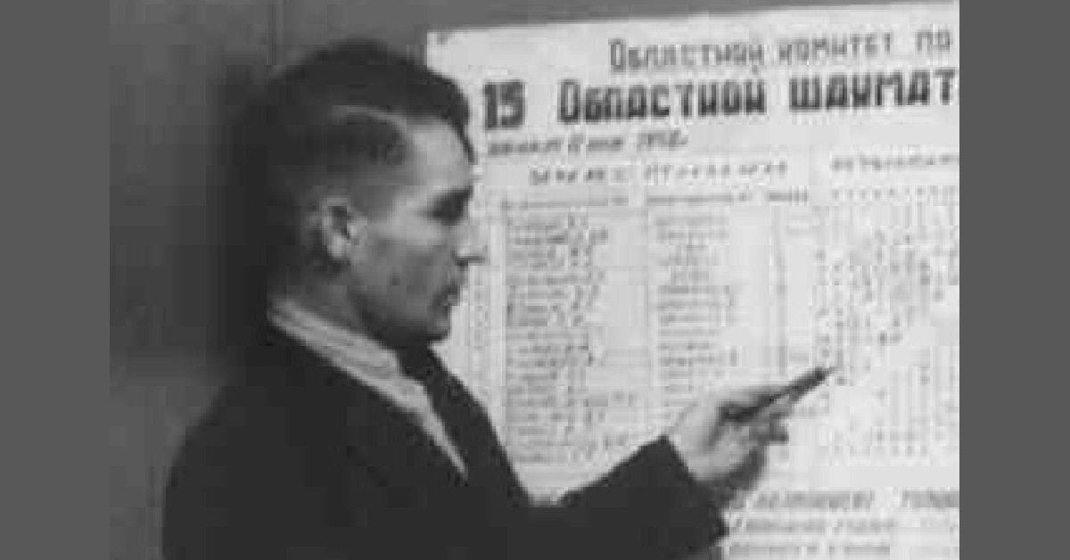 Георгий Тимофеевич Килессо в послевоенные годы возглавил городскую шахматную федерацию