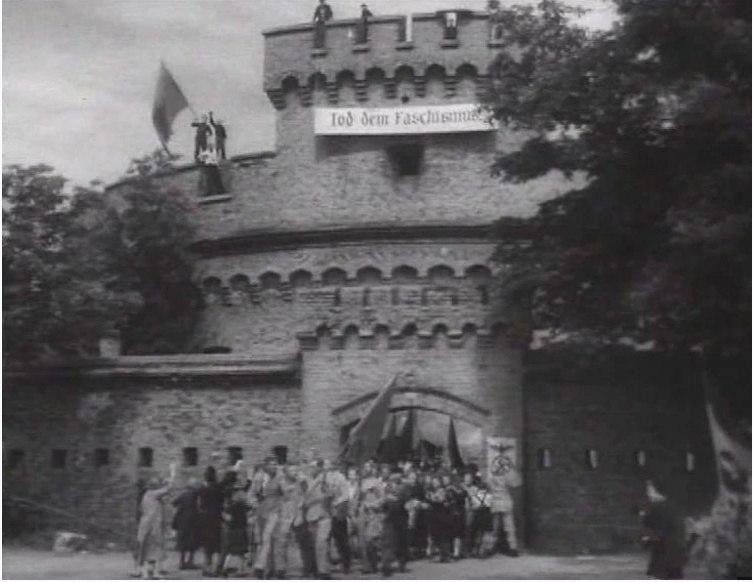 Та самая башня «Дер Дона» Кенигсберга, где в 1 945 году было водружено Знамя Победы