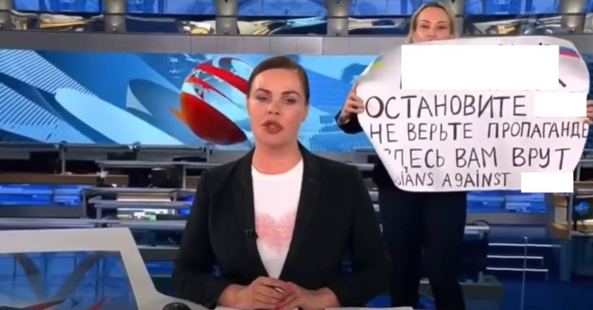 Андреева оценила лозунги на плакате ворвавшейся в студию Первого канала коллеги