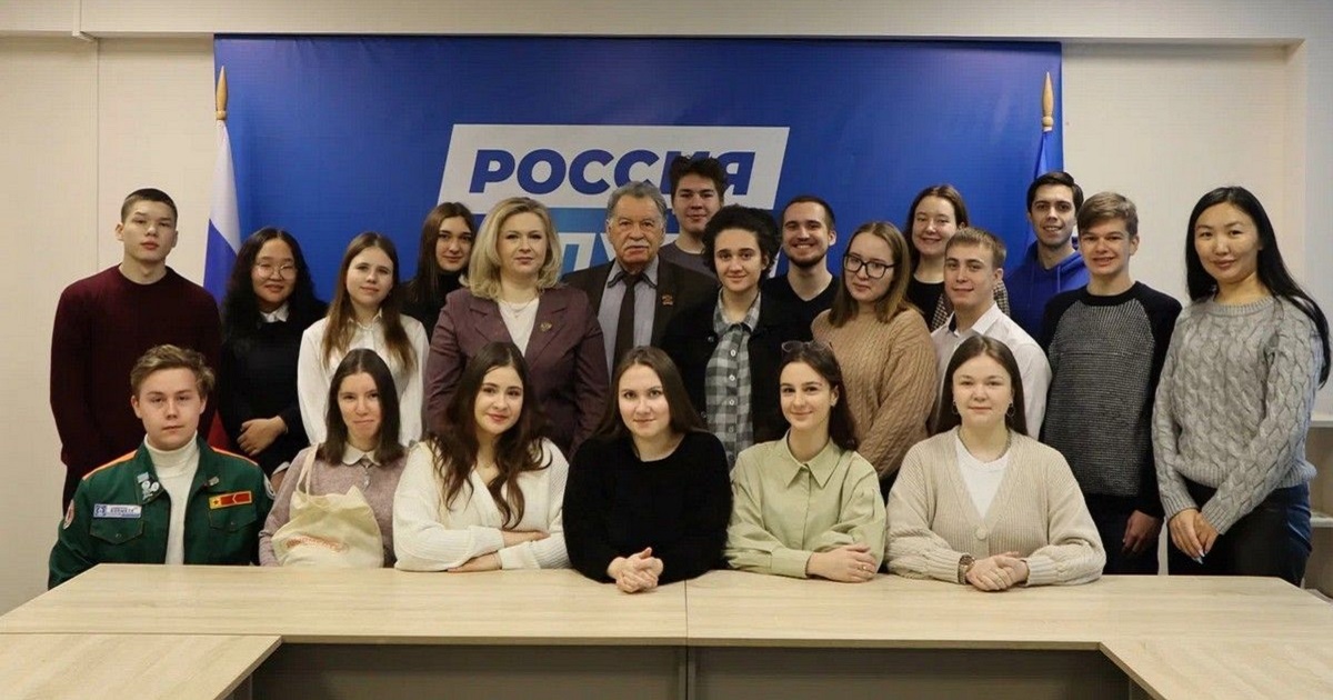 Завершился сбор подписей в поддержку Владимира Путина в Приангарье